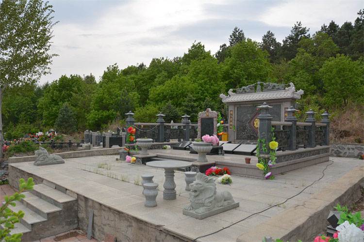 北京殯葬協(xié)會(huì)回應(yīng)&ldquo;死不起&rdquo; 稱市民&ldquo;太挑剔&rdquo;